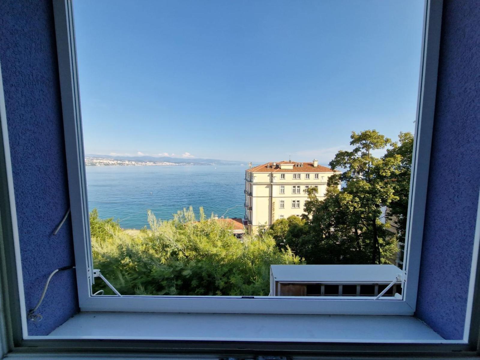 Apartment Near Beach With Sea View Opatija Exterior foto