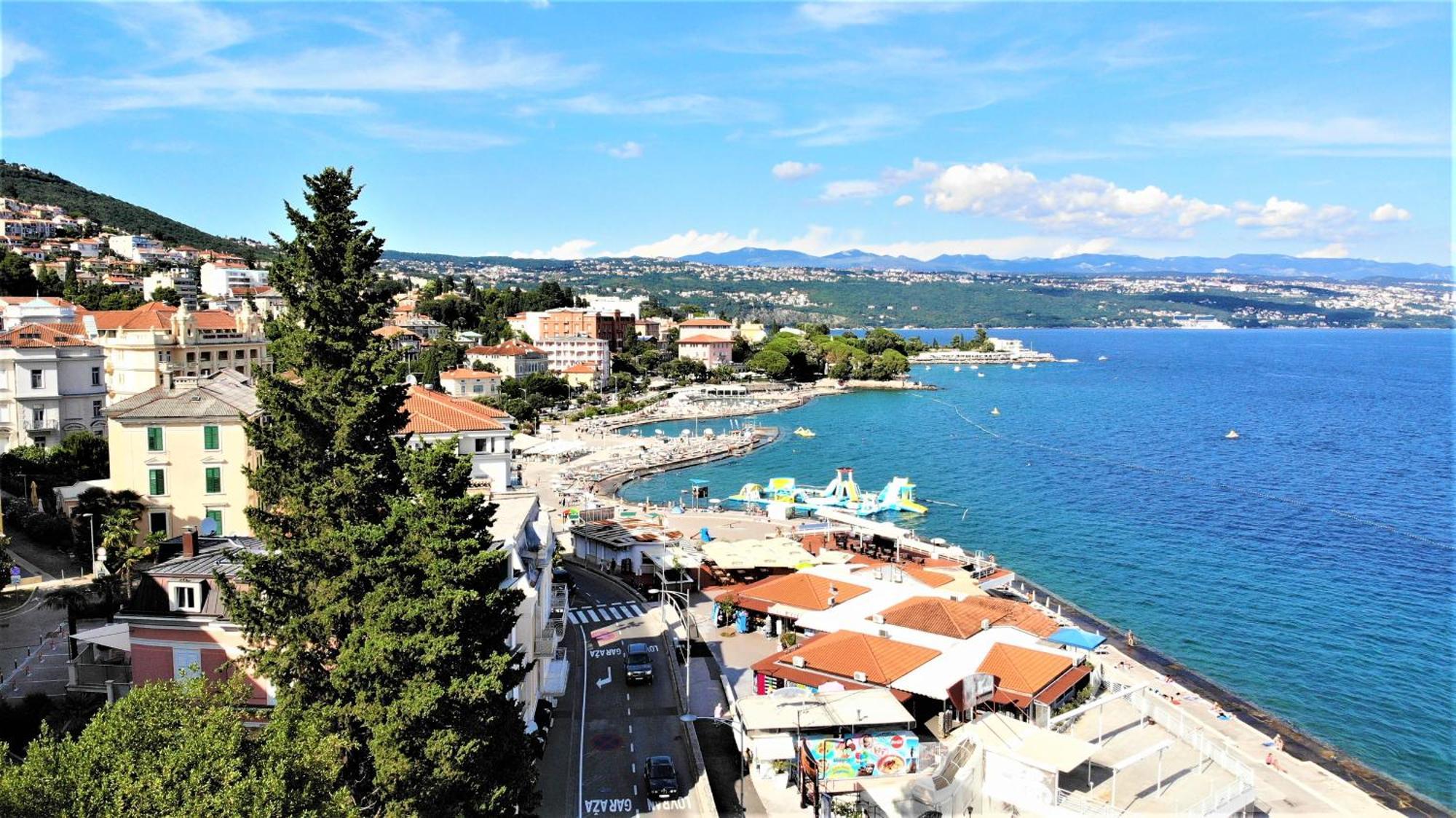 Apartment Near Beach With Sea View Opatija Exterior foto